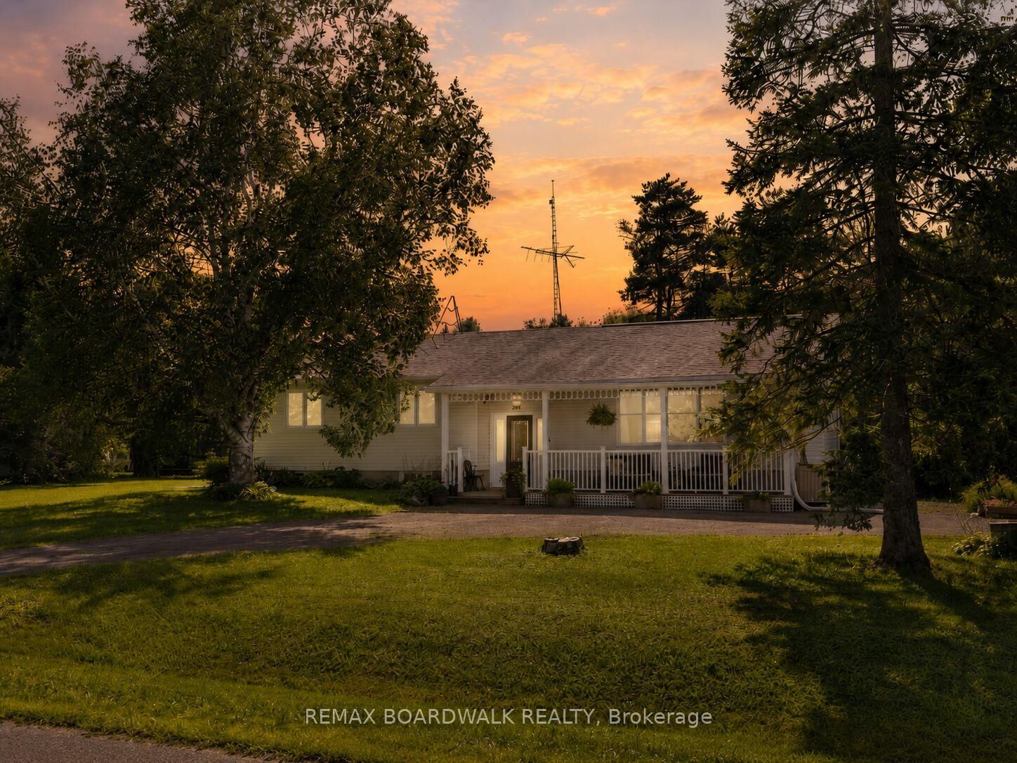 Property Photo: 201 Linda Loop ON K0A 2H0