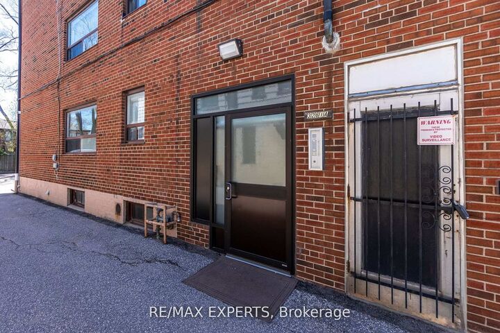 Property Photo:  3261A Lakeshore Boulevard W 101  ON L4L 9A6 