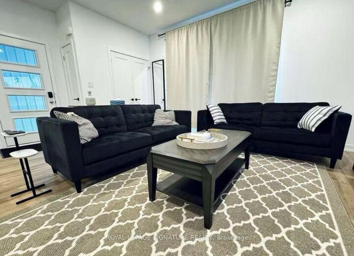 Property Photo:  4263 Fourth Avenue 722  ON L2E 0C2 
