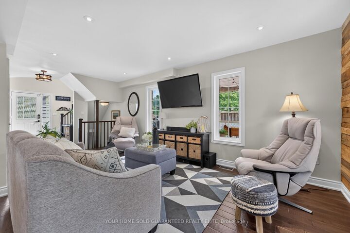 Property Photo: 104 Udell Way ON L3M 5N4
