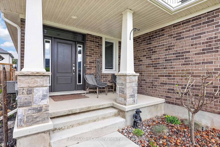 Property Photo:  150 Denrich Avenue  ON N4G 0H3 