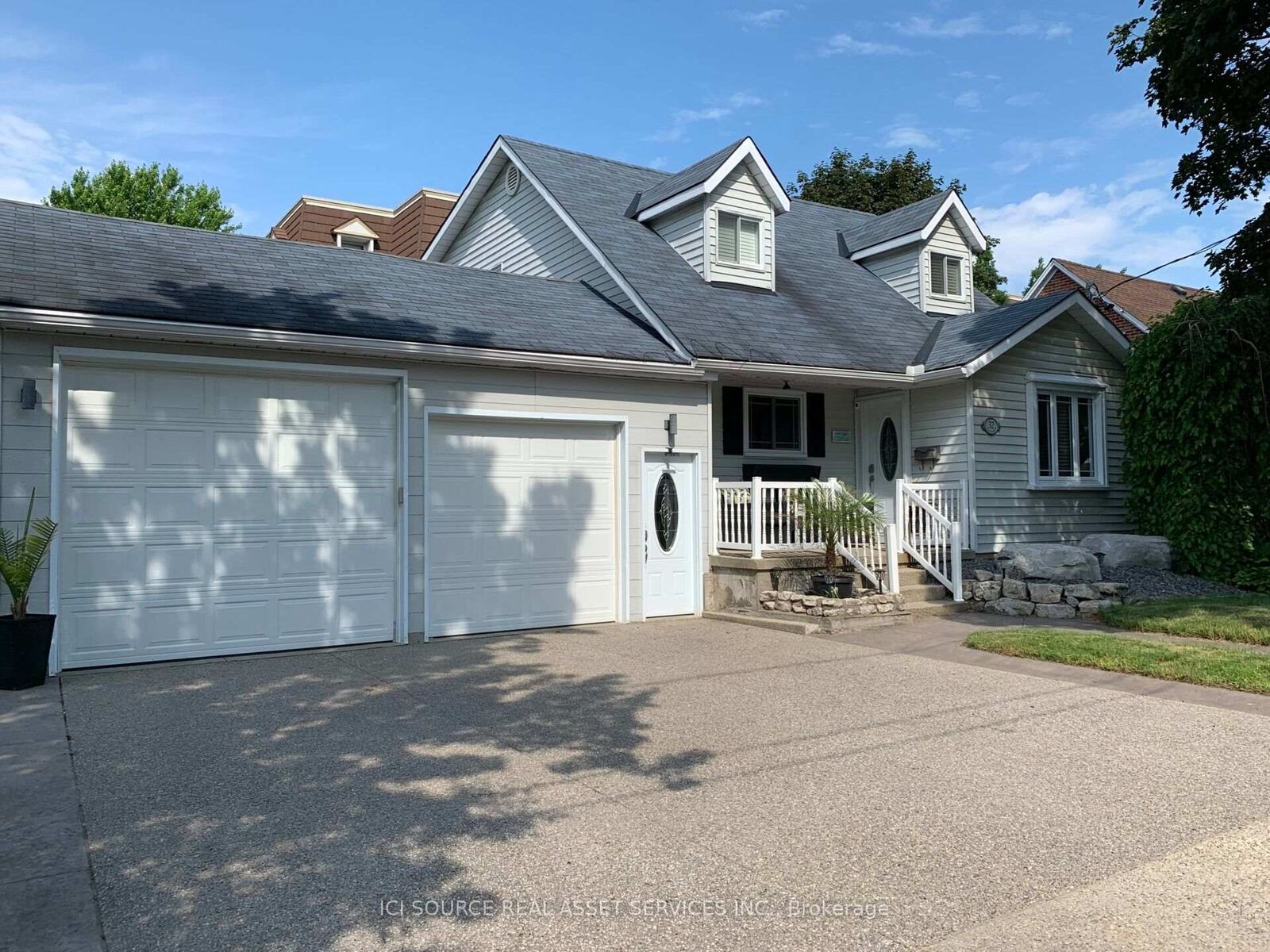 Property Photo: 32 Centre Street ON N1R 4E5