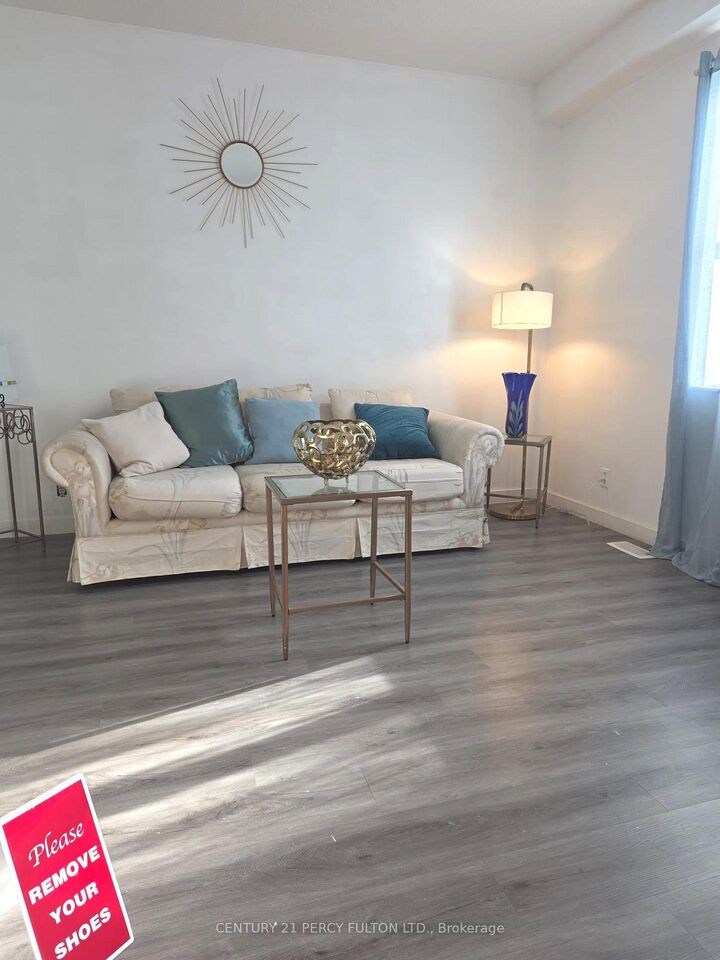 Property Photo: 130 Stirton Street ON L8L 6G2