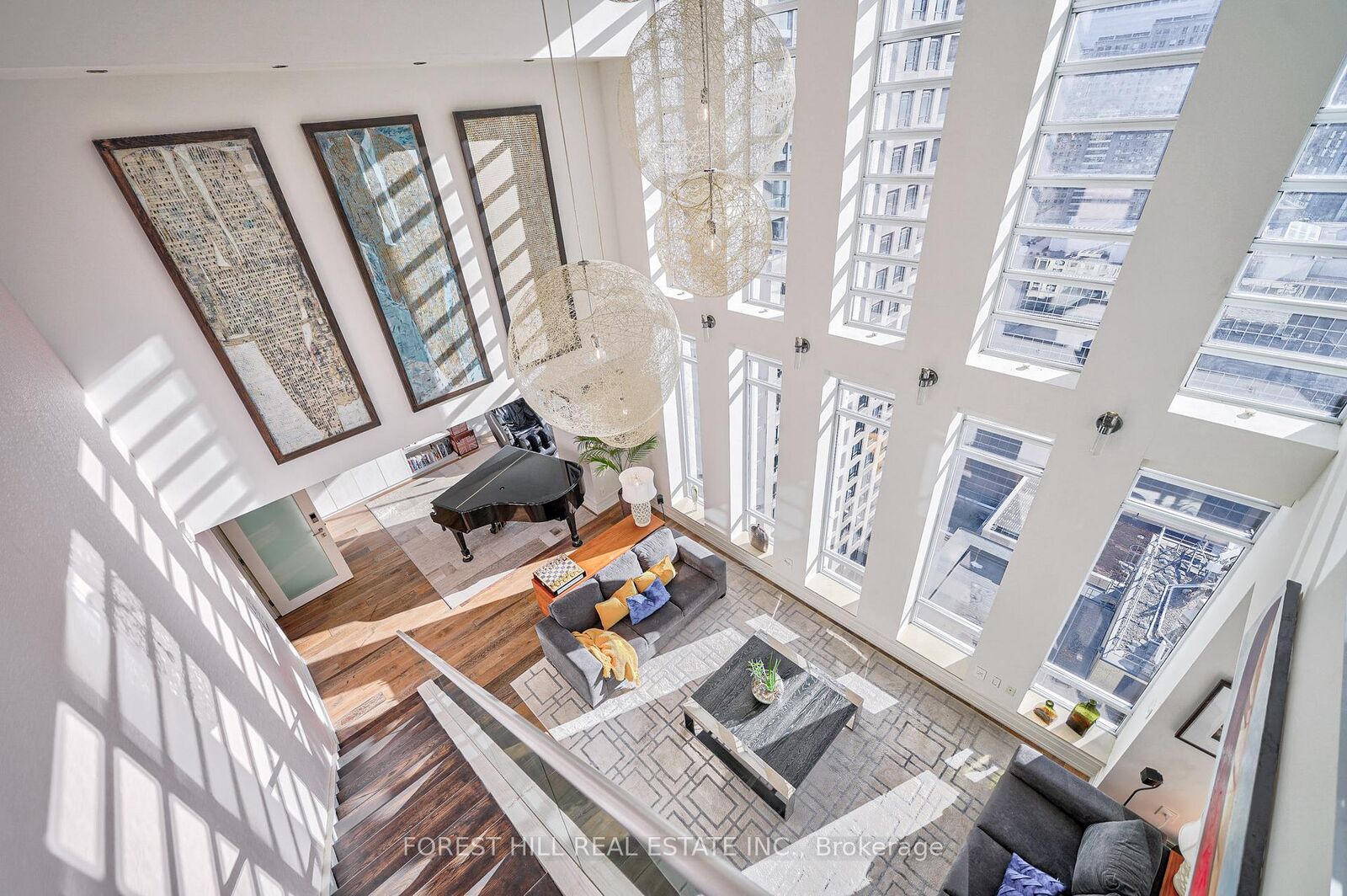 Property Photo:  8 Colborne Street Ph2701  ON M5E 1A1 