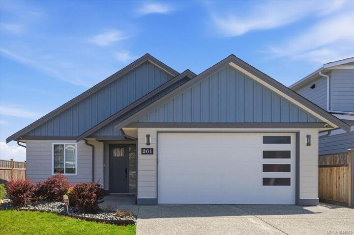 Property Photo:  261 Dunbar Way  BC V9P 0G6 