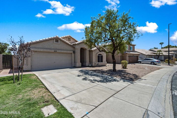 Property Photo: 1635 W San Remo Street AZ 85233