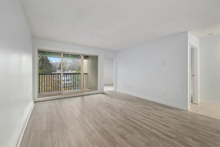 Property Photo: 9857 Manchester Drive 407 BC V3N 4P6