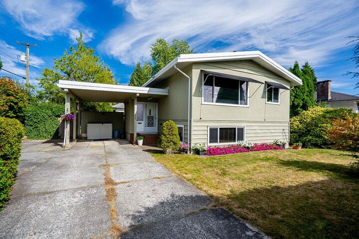 675 Newport Street — photo 1