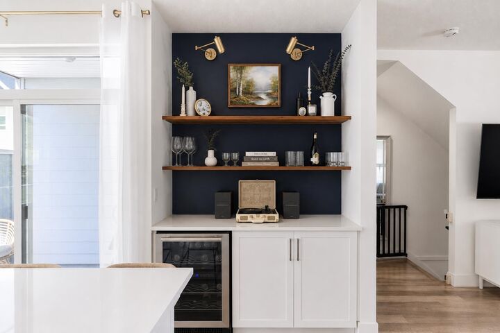 Property Photo: 16760 25 Avenue 22 BC V3Z 0W4