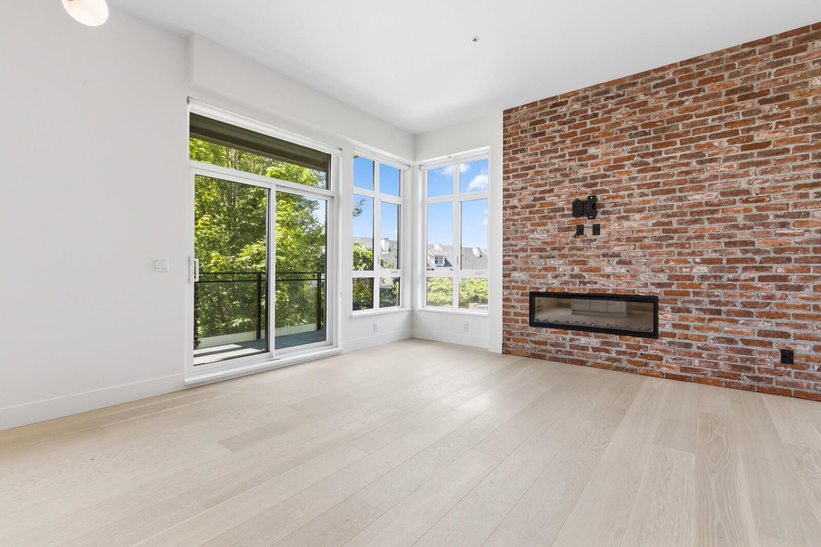Property Photo:  300 Salter Street 205  BC V3M 0L9 