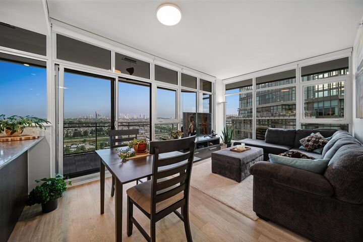 Property Photo:  5333 Goring Street 2606  BC V5B 0B6 