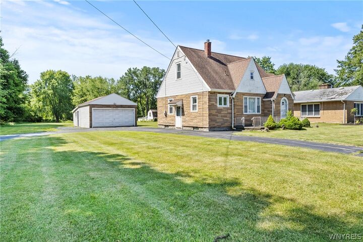 Property Photo: 1419 Maple Road NY 14221