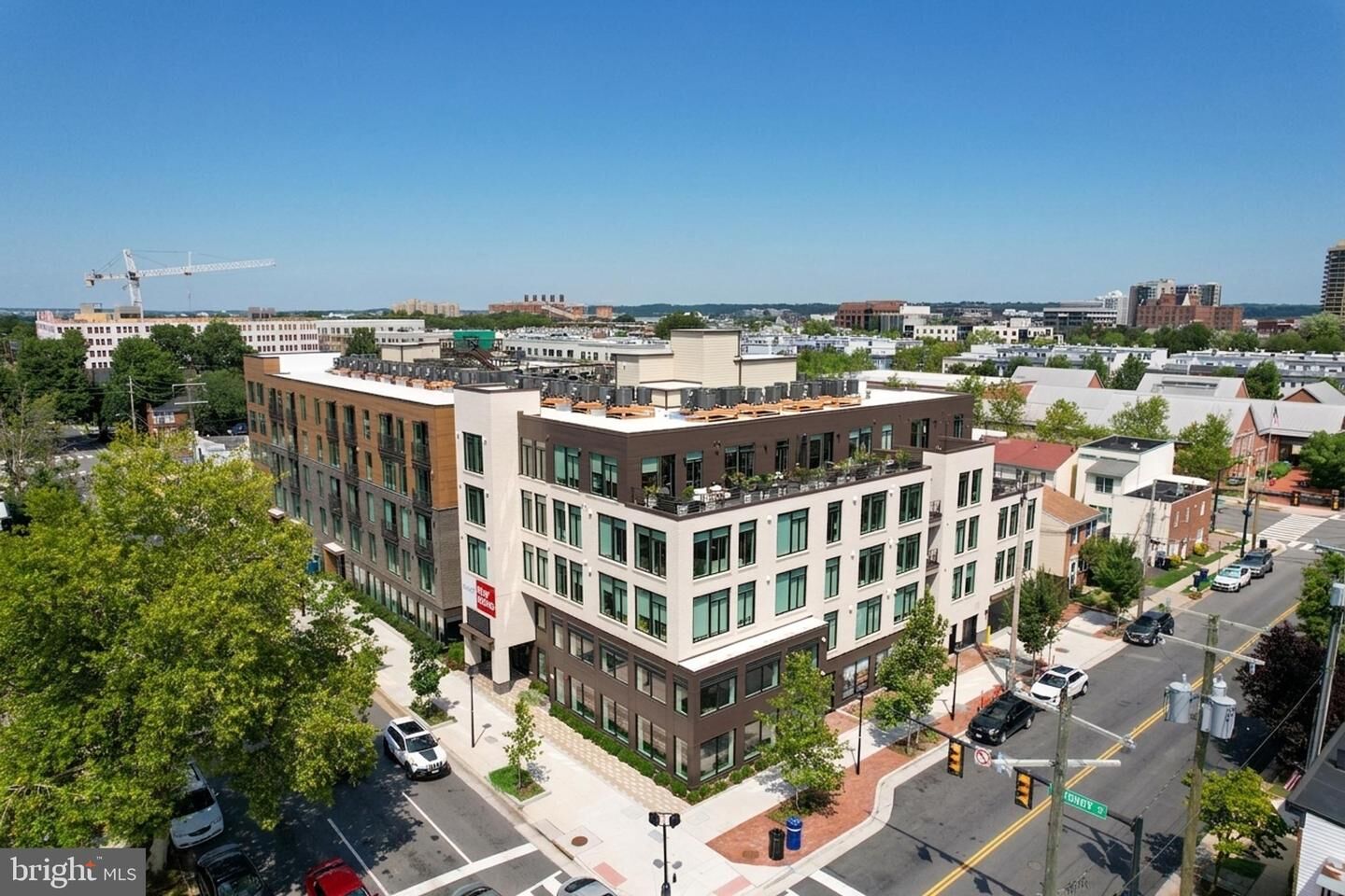 Property Photo: 701 N Henry Street 502 VA 22314