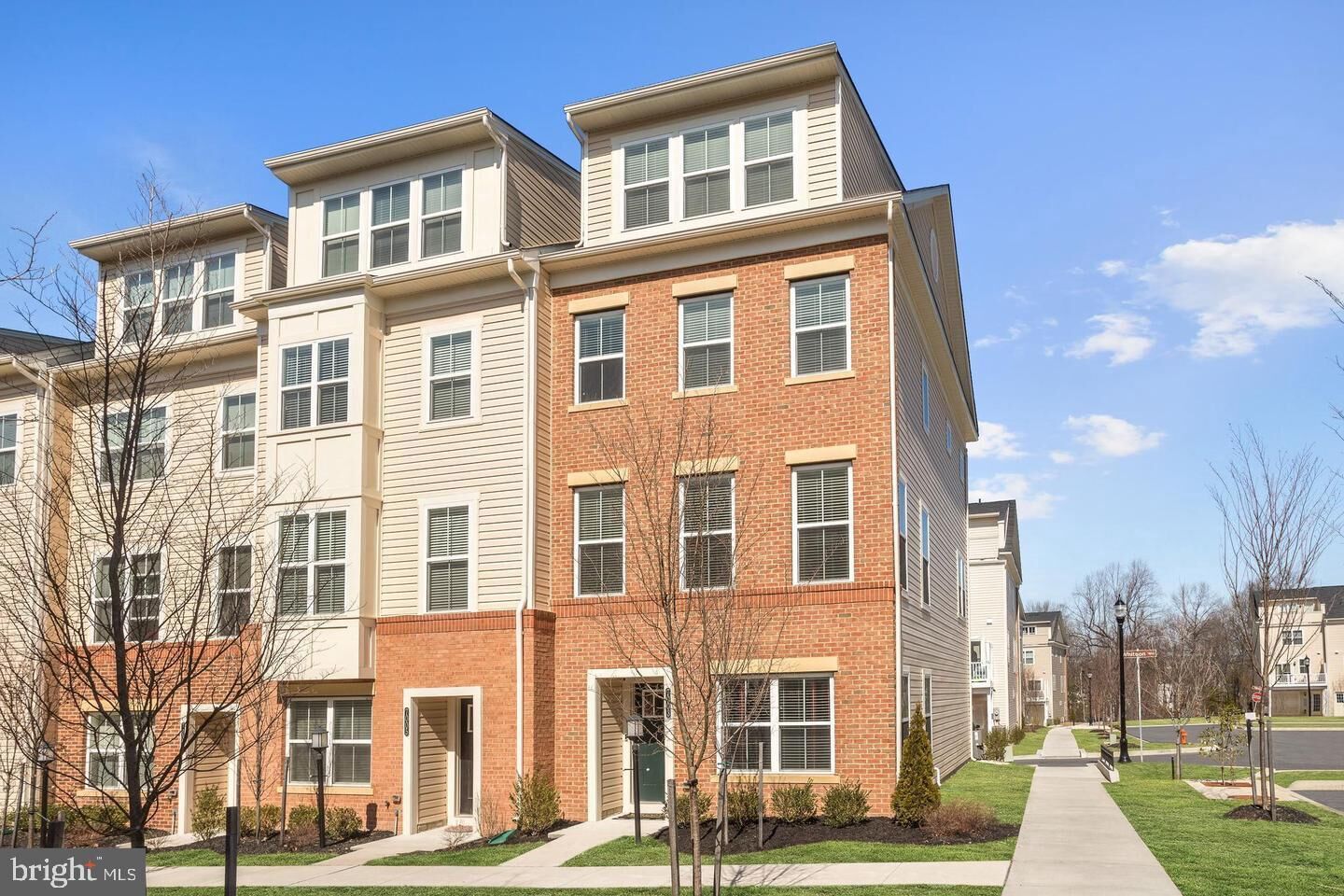 Property Photo: 7003 Whitson Way MD 21076