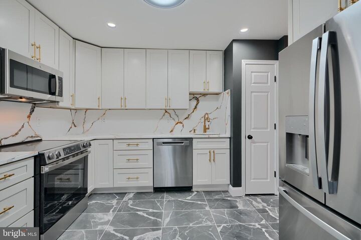 Property Photo:  2020 Masters Drive  MD 21209 