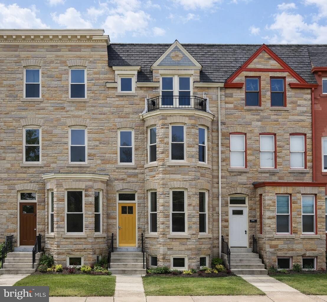 Property Photo:  2731 W North Avenue  MD 21216 