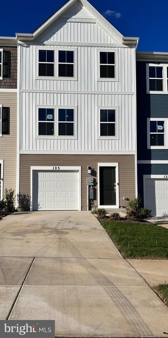 Property Photo:  125 Brashear Ct  WV 25403 