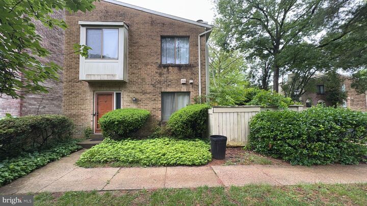 Property Photo: 20200 Spring Haven Court MD 20886