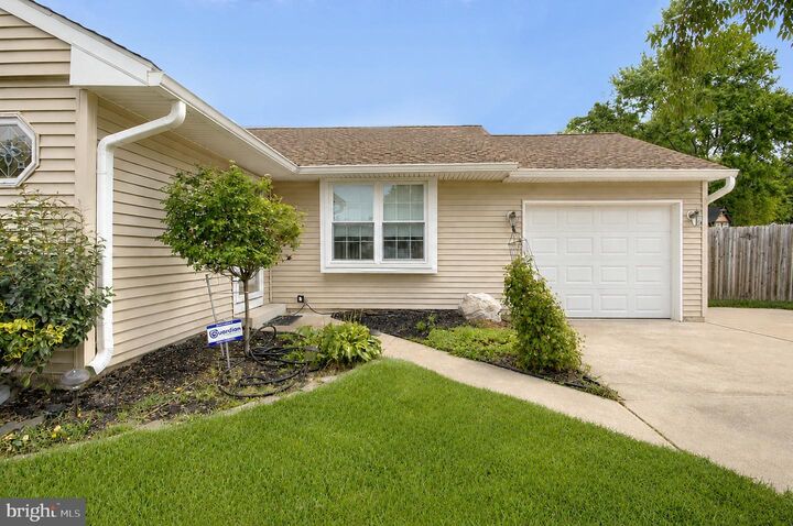 Property Photo:  966 N Beecham Road  NJ 08094 