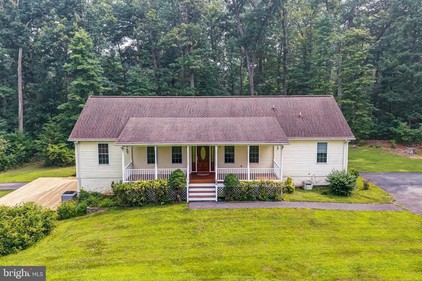 Property Photo:  86 Iris Lane  VA 22630 