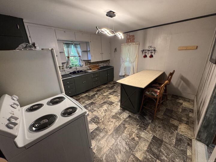 Property Photo: 713 N Montgomery Street AR 72830