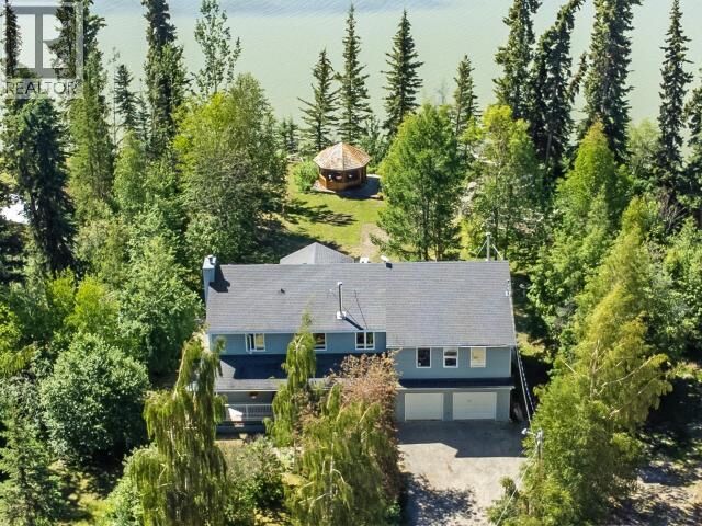 Property Photo: 56 River Road YT Y0B 1Y1