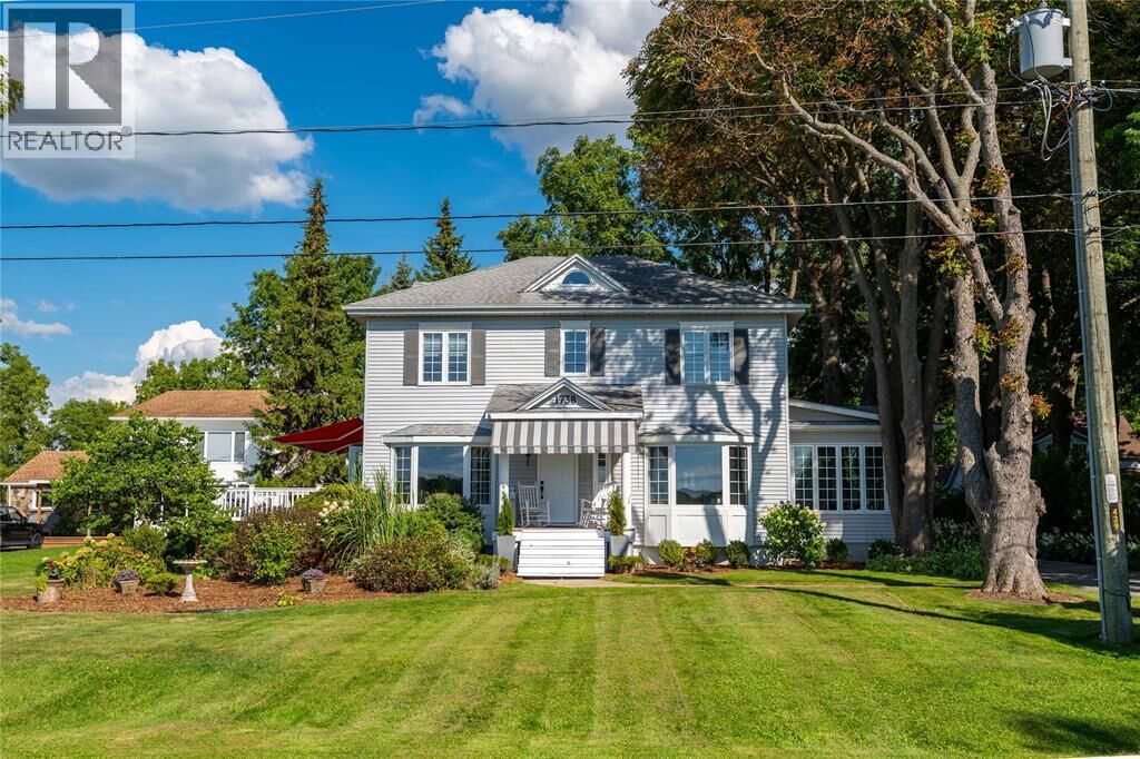 Property Photo:  1738 St Clair Parkway South  ON N0N 1H0 