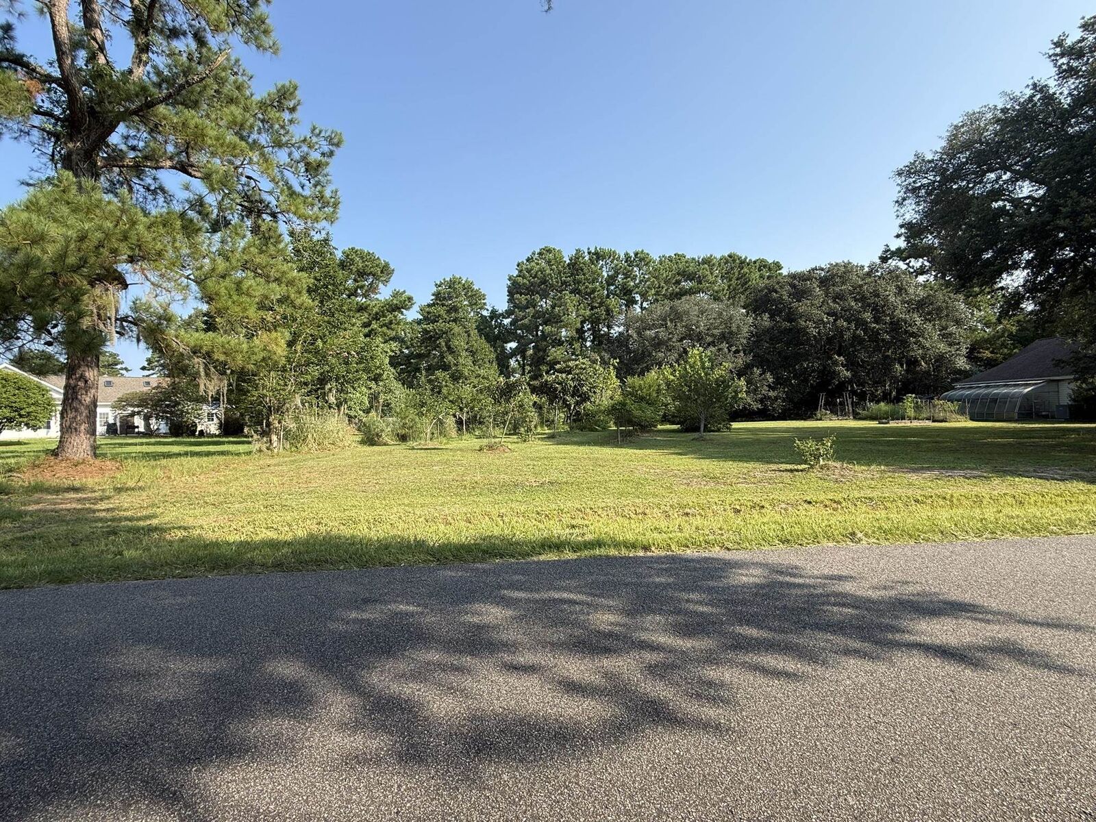 Property Photo: 236 Wraggs Ferry Rd. SC 29440