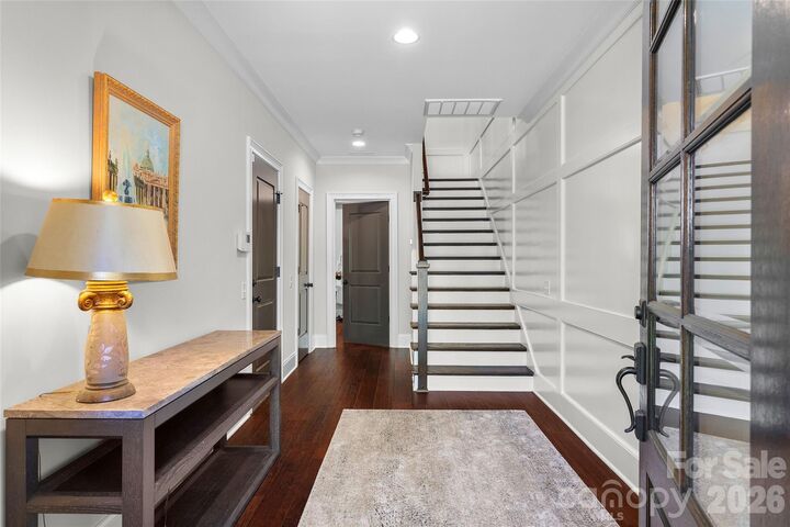 Property Photo:  1624 Lombardy Circle  NC 28203 