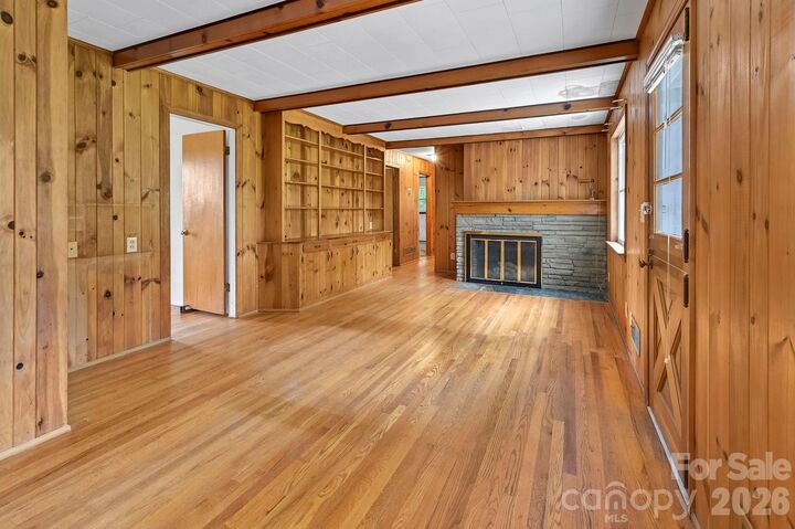 Property Photo:  720 Mergans Lane  NC 28791 
