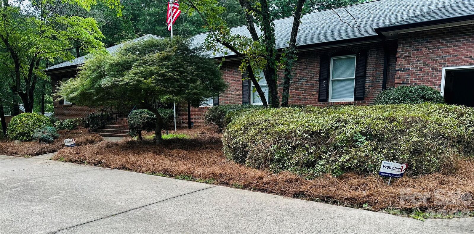 Property Photo:  111 Forest Hills Drive  NC 28120 
