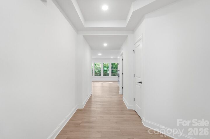 Property Photo:  5112 Kings Pinnacle Drive  NC 28086 