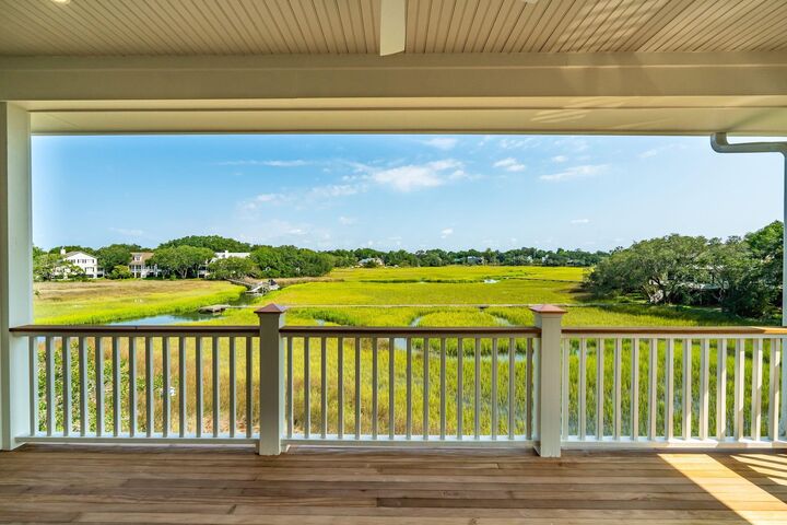 Property Photo: 813 Harbour Watch Court SC 29464