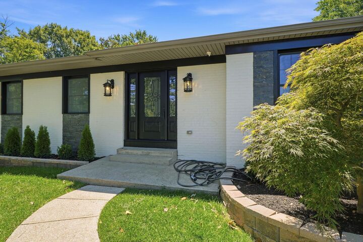 Property Photo: 893 Singing Hills Lane OH 43235