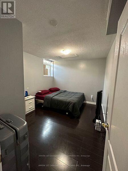 Property Photo:  562 Feathergrass Crescent  ON L4Z 3Y5 