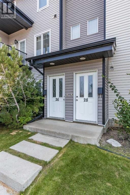 Property Photo:  298 Somerset Way Southeast  AB T1B 0E9 