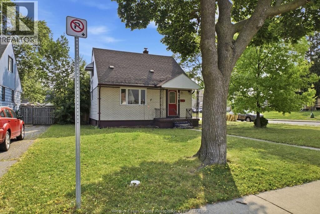 Property Photo: 866 Francois Court ON N8Y 3W4