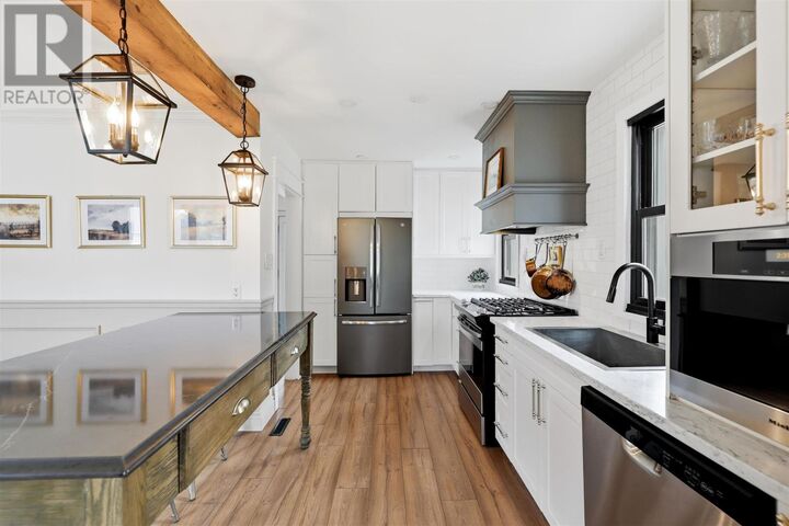 Property Photo:  35 Crawford Ave  ON P6B 2Z9 