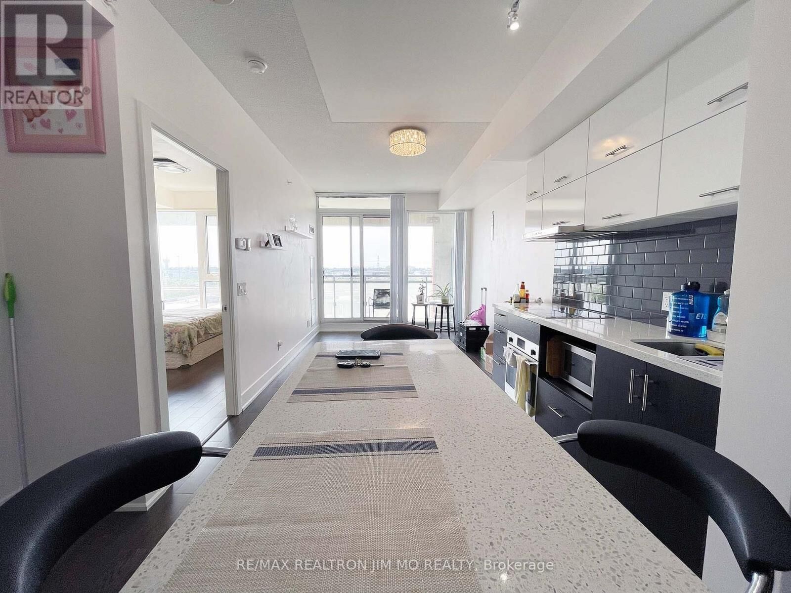 Property Photo: 180 Enterprise Boulevard 808 ON L6G 0G4
