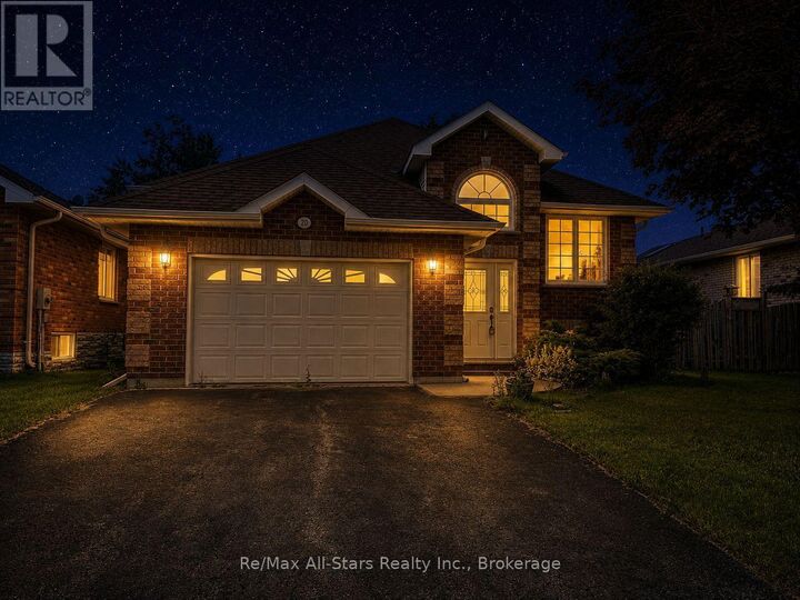 Property Photo:  20 Eakins Crescent  ON K9V 6J9 