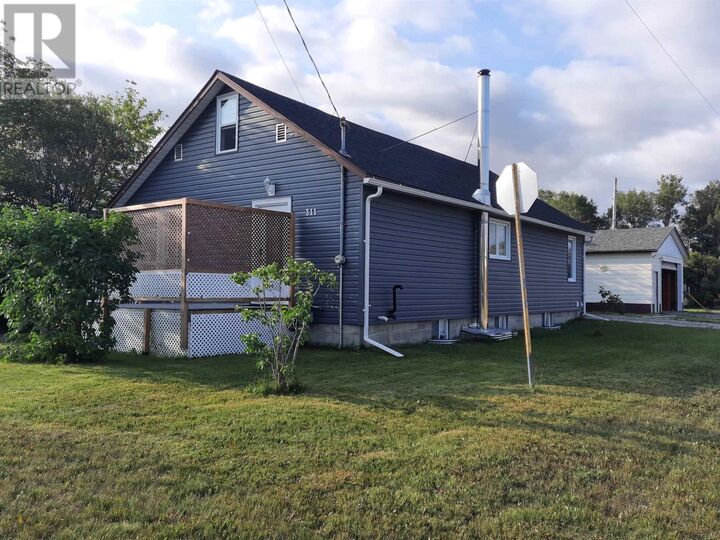 Property Photo: 311 Fourth Ave SW ON P0T 1M0
