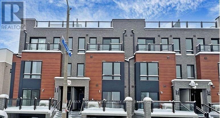 Property Photo: 165 Tapscott Road 20 ON M1B 0E8