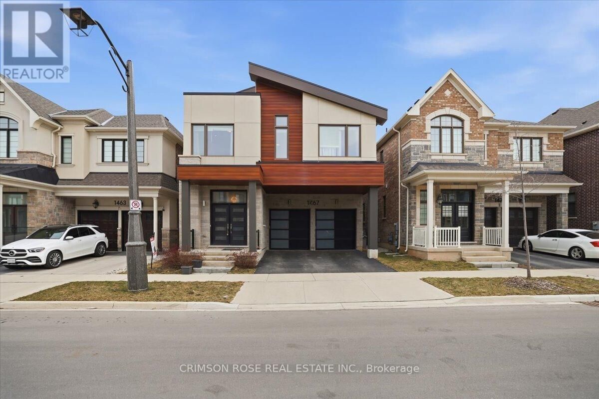 Property Photo: 1467 Everest Crescent ON L6H 3S4