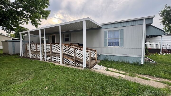 Property Photo: 5083 Santa Fe Drive OH 45414