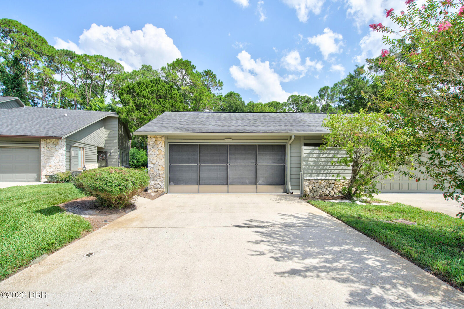 Property Photo: 222 Deer Lake Circle FL 32174