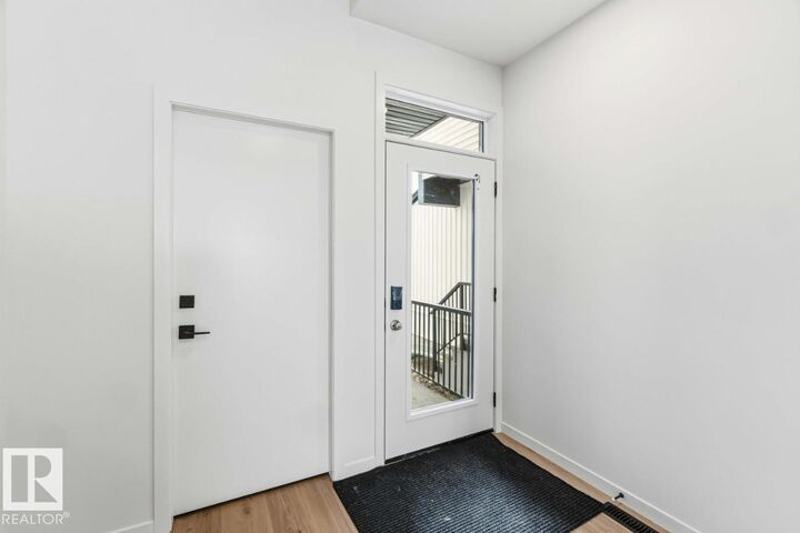 Property Photo: 423 31 Street SW AB T6X 3C7