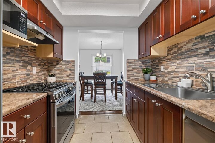 Property Photo: 3520 60 Street NW 23 AB T6L 6H5