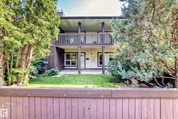 Property Photo: 108 Surrey Gardens Gardens NW AB T5T 1Z3