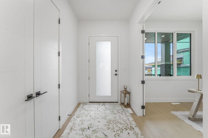 Property Photo: 120 Ravenshire Wynd AB T8B 0G3