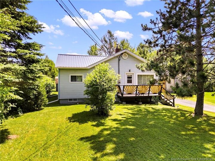 880 Pleasant Drive — photo 1